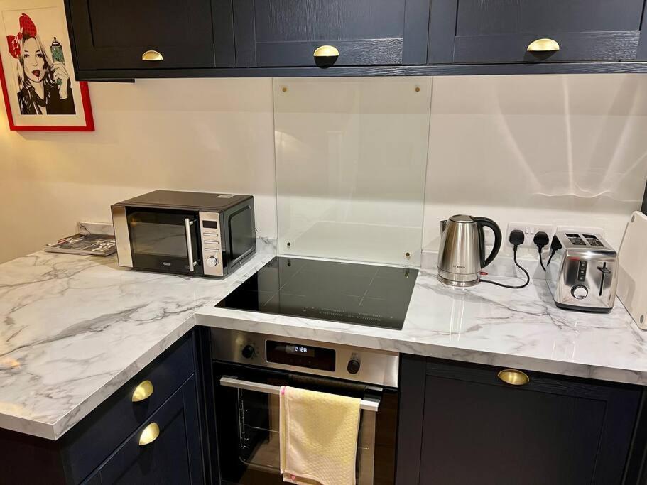 Luxury 2 Bed Cottage In The Centre Of Melbourne เมลเบิร์น ภายนอก รูปภาพ